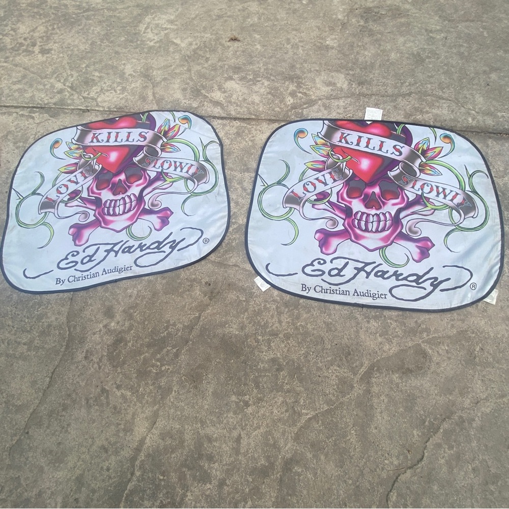 Accessories, Car Shade Love Kills Slowly Y2K - Picture 3 of 8